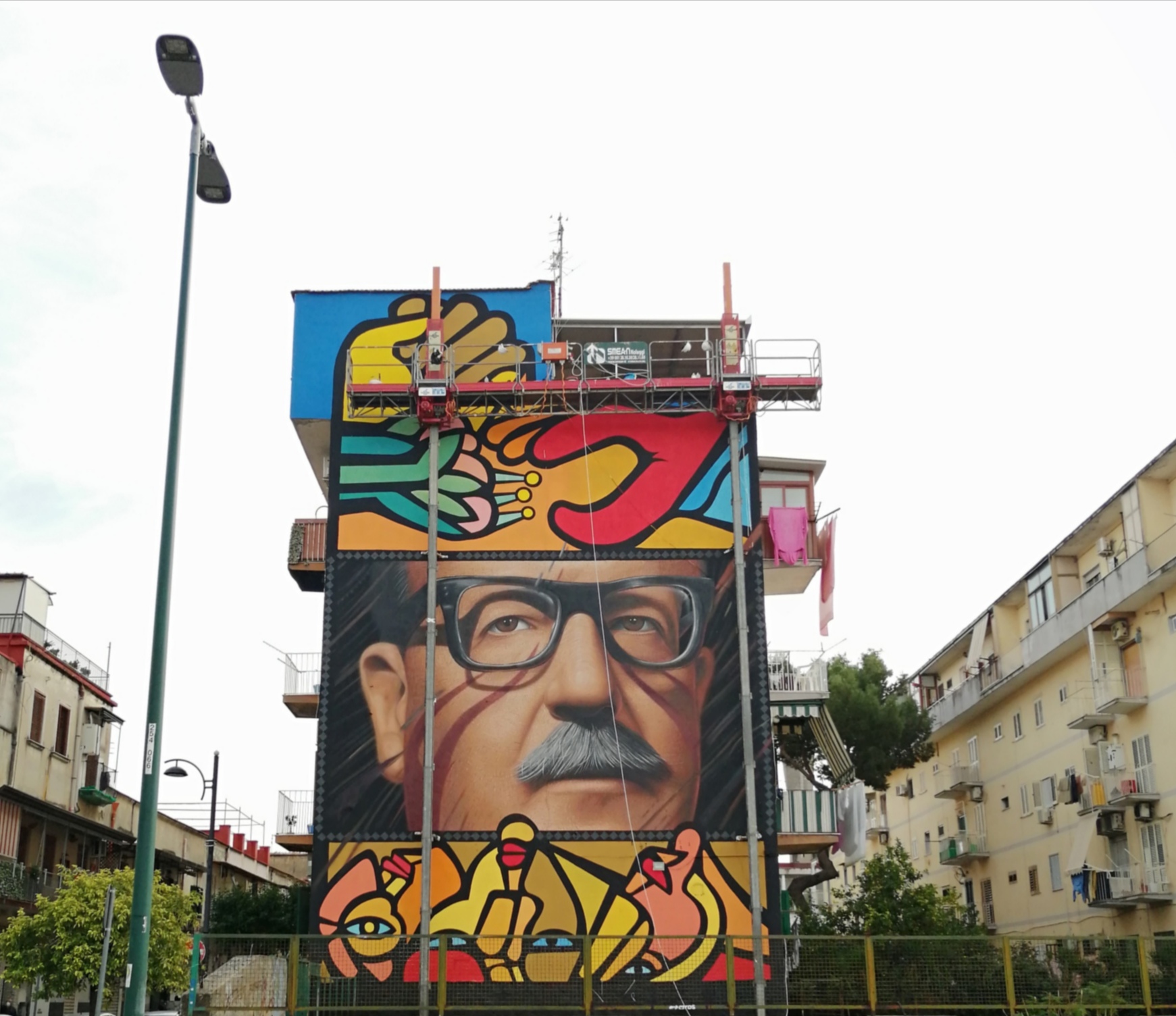 Il murale di Jorit dedicato a Salvador Allende